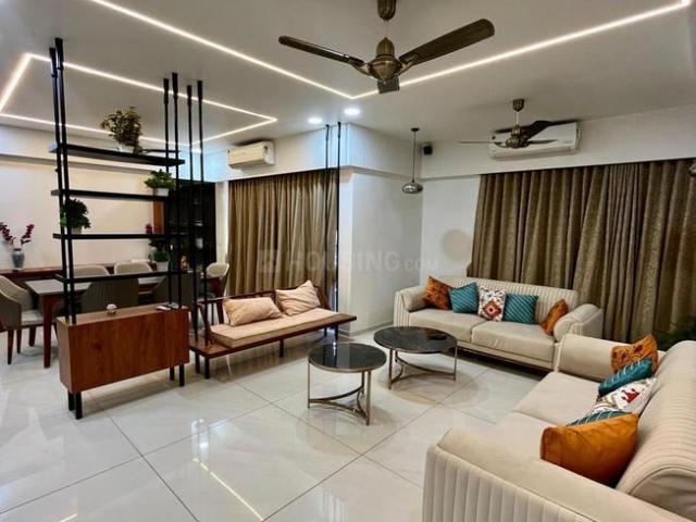 4 BHK Apartment in Shela for rent Ahmedabad. The reference number is 20430460