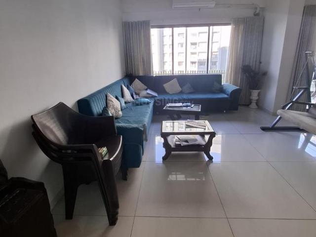 4 BHK Apartment in Shela for rent Ahmedabad. The reference number is 20442250