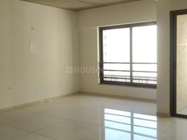 4 BHK Apartment in Shela for resale Ahmedabad. The reference number is 19962428