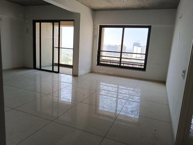 4 BHK Apartment in Shela for resale Ahmedabad. The reference number is 20558747