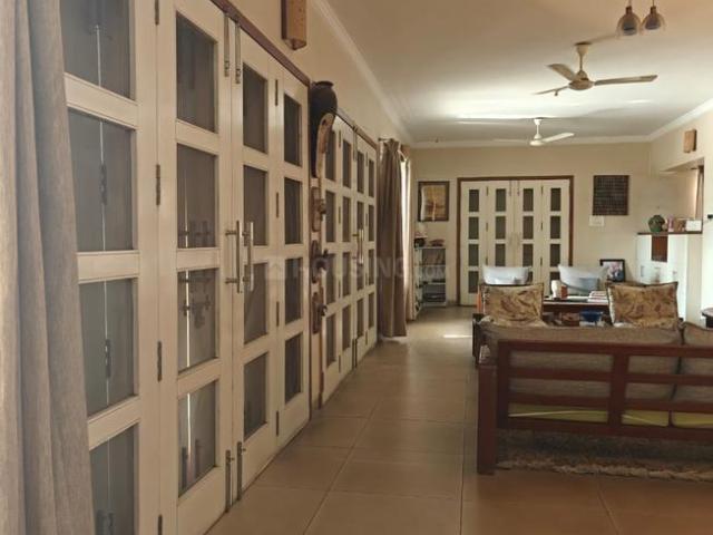 4 BHK Apartment in Shivaji Nagar for resale Pune. The reference number is 20367755