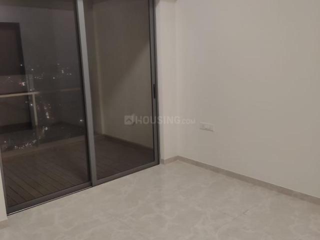 4 BHK Apartment in Sion for rent Mumbai. The reference number is 20366963