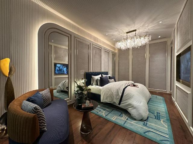 4 BHK Apartment in Sion for resale Mumbai. The reference number is 17989397