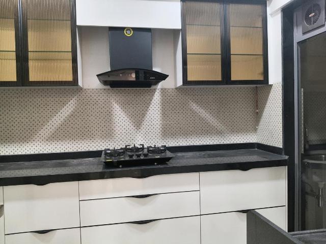 4 BHK Apartment in Sion for resale Mumbai. The reference number is 18580474
