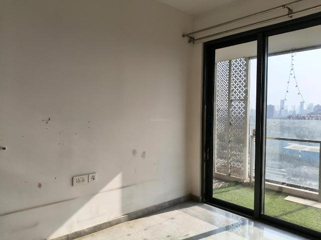4 BHK Apartment in Sion for resale Mumbai. The reference number is 18599880