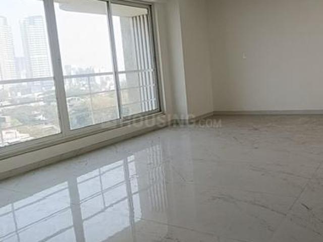 4 BHK Apartment in Sion for resale Mumbai. The reference number is 20006999