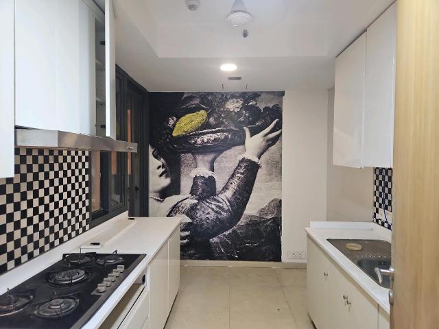 4 BHK Apartment in Sion for resale Central Mumbai Suburbs. The reference number is 18352850