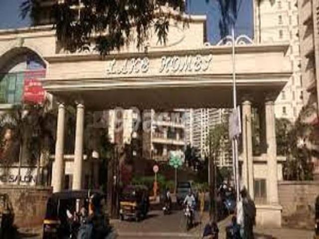 4 BHK Apartment in Powai for resale Mumbai. The reference number is 20444408