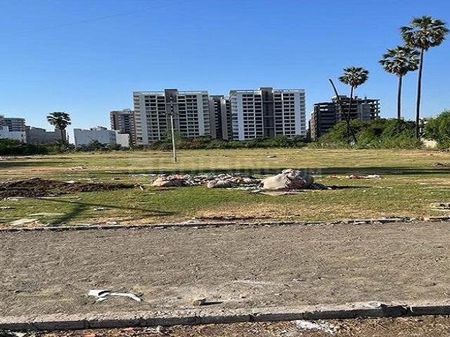 4 BHK Apartment in Pal for resale Surat. The reference number is 19336309