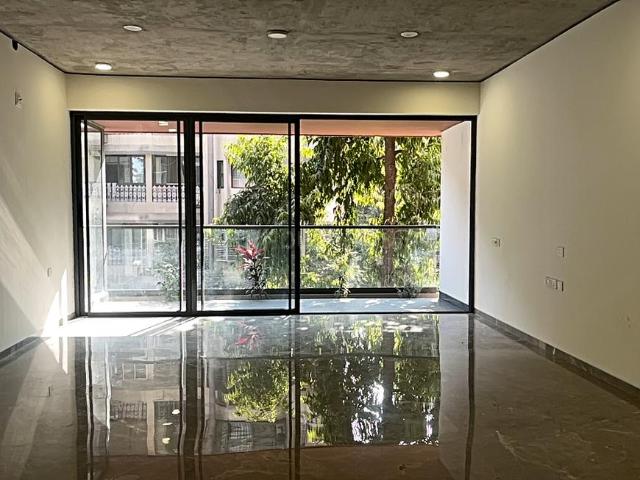 4 BHK Apartment in Paldi for resale Ahmedabad. The reference number is 19065079