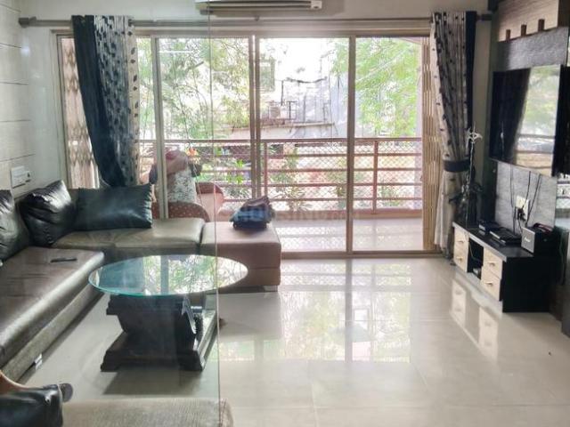 4 BHK Apartment in Paldi for resale Ahmedabad. The reference number is 20014845
