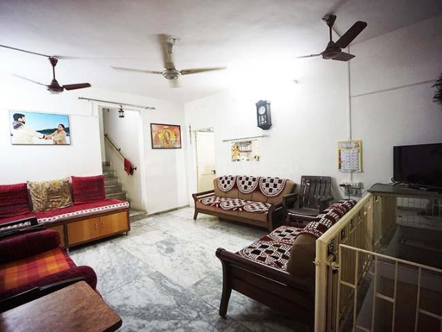 4 BHK Apartment in Paldi for resale Ahmedabad. The reference number is 20246810
