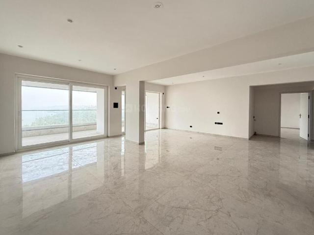 4 BHK Apartment in Panjim for resale Goa. The reference number is 19216757