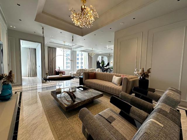 4 BHK Apartment in Parel for resale Mumbai. The reference number is 15504292