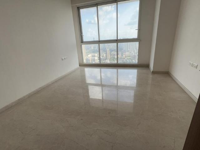 4 BHK Apartment in Parel for resale Mumbai. The reference number is 20491186