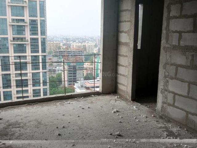 4 BHK Apartment in Park Street Area for resale Kolkata. The reference number is 20323038