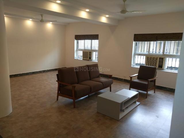 4 BHK Apartment in Park Street Area for resale Kolkata. The reference number is 20348239