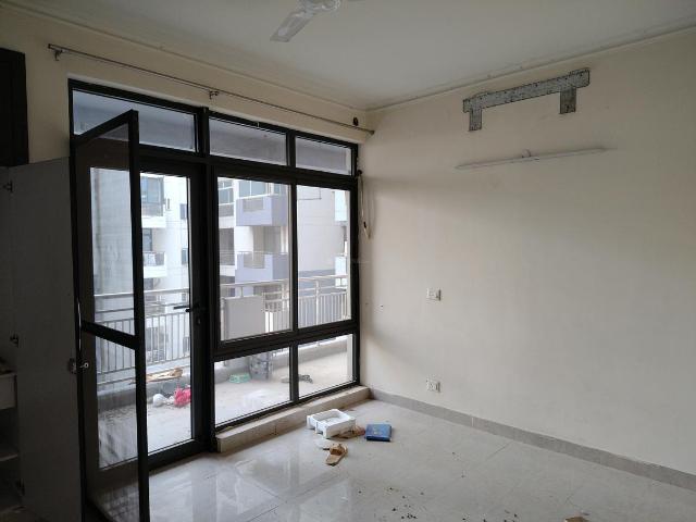 4 BHK Apartment in Phi II for rent Greater Noida. The reference number is 18992182