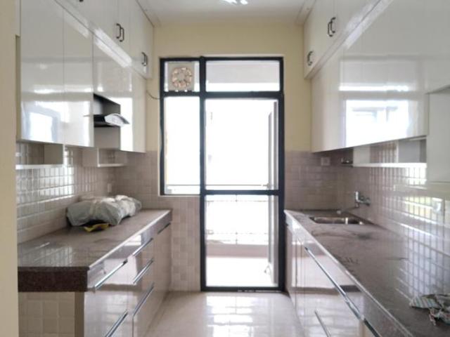 4 BHK Apartment in Phi II for rent Greater Noida. The reference number is 20231772