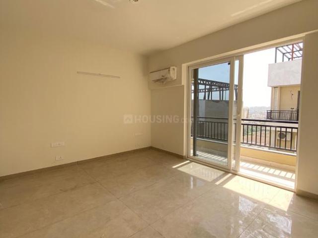 4 BHK Apartment in PR7 Airport Road for rent Zirakpur. The reference number is 20437996