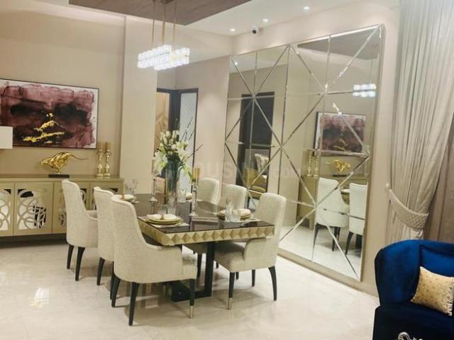 4 BHK Apartment in PR7 Airport Road for resale Zirakpur. The reference number is 10037294
