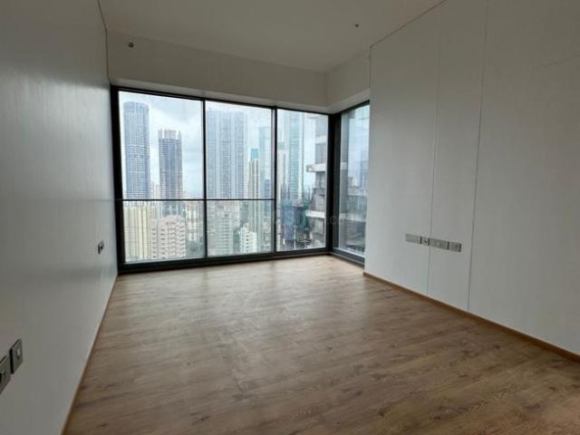 4 BHK Apartment in Prabhadevi for rent Mumbai. The reference number is 17179694