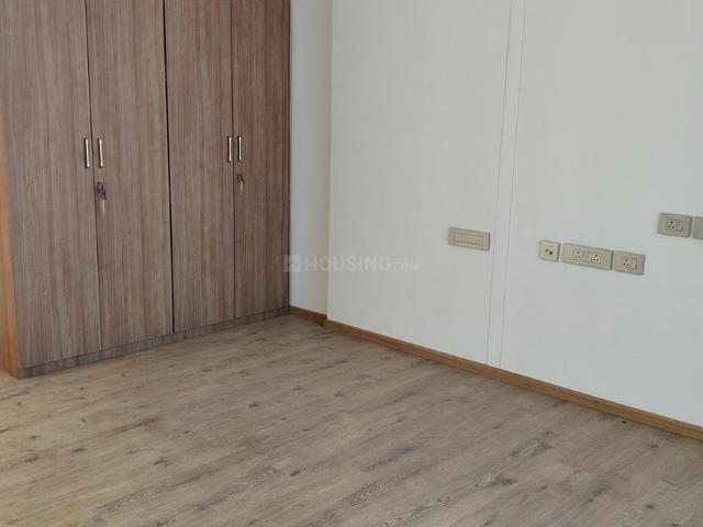 4 BHK Apartment in Prabhadevi for rent Mumbai. The reference number is 19992762