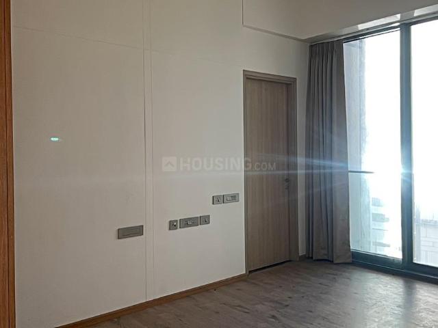 4 BHK Apartment in Prabhadevi for rent Mumbai. The reference number is 19992920