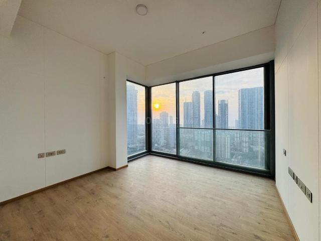 4 BHK Apartment in Prabhadevi for rent Mumbai. The reference number is 20561584