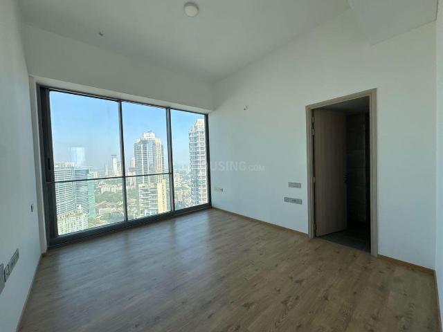 4 BHK Apartment in Prabhadevi for rent Mumbai. The reference number is 20193918