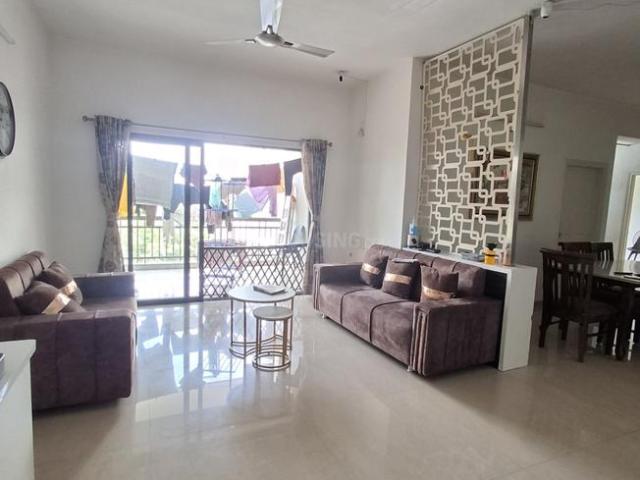 4 BHK Apartment in Prahlad Nagar for rent Ahmedabad. The reference number is 20582859