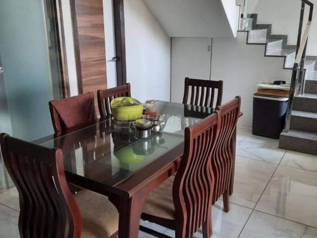 4 BHK Apartment in Prahlad Nagar for resale Ahmedabad. The reference number is 16327953
