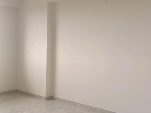 4 BHK Apartment in Prahlad Nagar for resale Ahmedabad. The reference number is 18744239