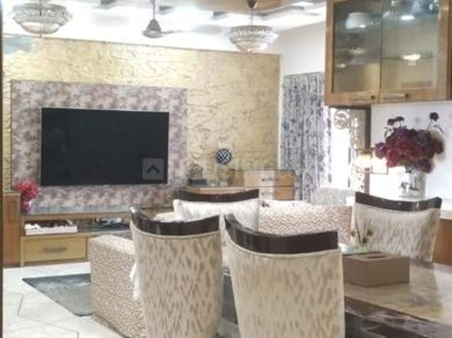 4 BHK Apartment in Prince Anwar Shah Connector for rent Kolkata. The reference number is 20464440