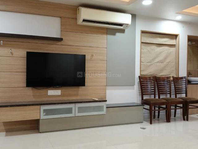 4 BHK Apartment in Radhika Park for rent Rajkot. The reference number is 20446813