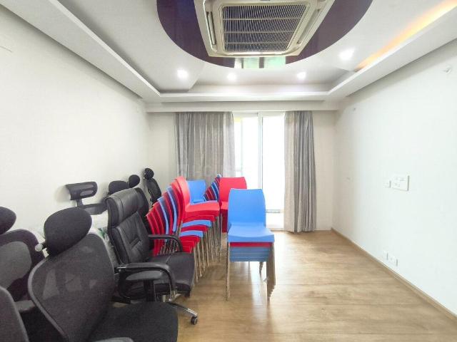 4 BHK Apartment in Rajajinagar for resale Bengaluru. The reference number is 20328486