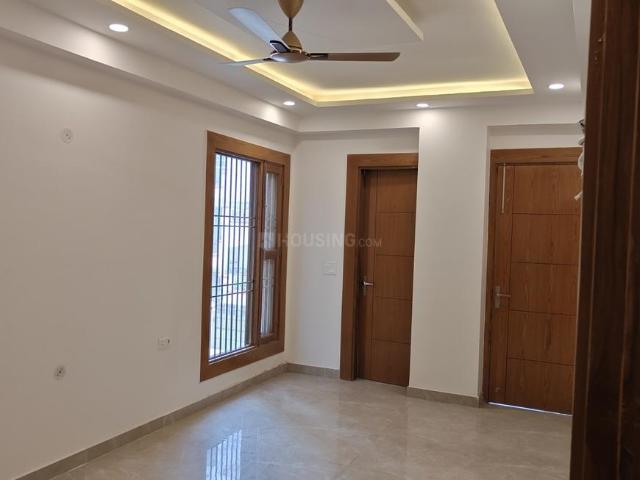 4 BHK Apartment in Rajendra Nagar for resale Ghaziabad. The reference number is 20415600