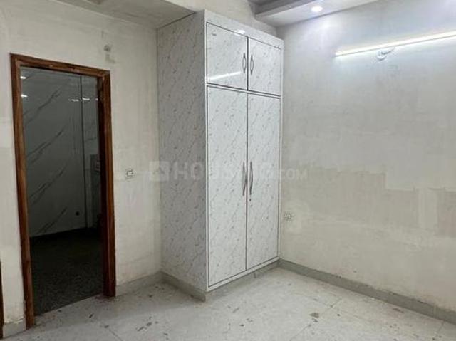 4 BHK Apartment in Rajendra Nagar for resale Ghaziabad. The reference number is 20124007