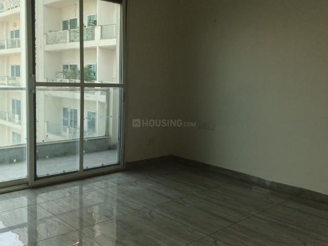 4 BHK Apartment in Wave City for rent Ghaziabad. The reference number is 20178298