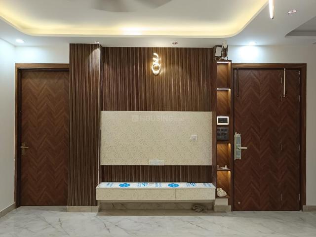 4 BHK Apartment in Wave City for resale Ghaziabad. The reference number is 20727583