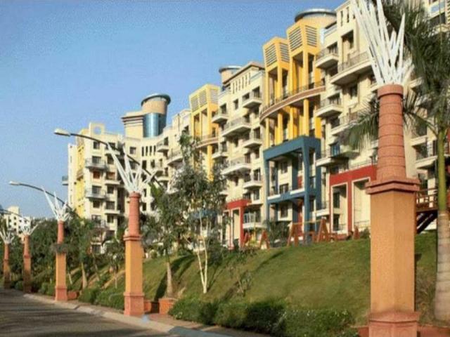 4 BHK Apartment in Wadgaon Sheri for resale Pune. The reference number is 18776054