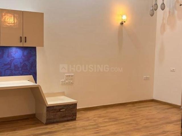 4 BHK Apartment in Whitefield for rent Bengaluru. The reference number is 20999847