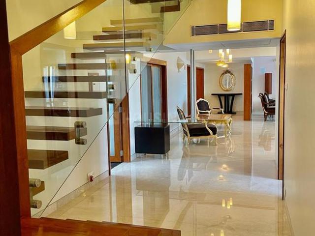 4 BHK Apartment in Whitefield for resale Bangalore. The reference number is 16201532