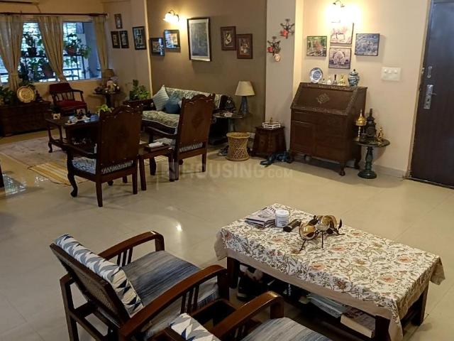4 BHK Apartment in Tollygunge for resale Kolkata. The reference number is 16183565