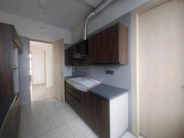 4 BHK Apartment in Topsia for rent Kolkata. The reference number is 19962205