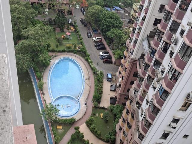 4 BHK Apartment in Topsia for resale Kolkata. The reference number is 20099427