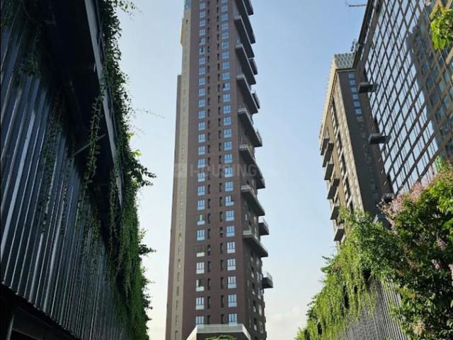 4 BHK Apartment in Tangra for resale Kolkata. The reference number is 16651355