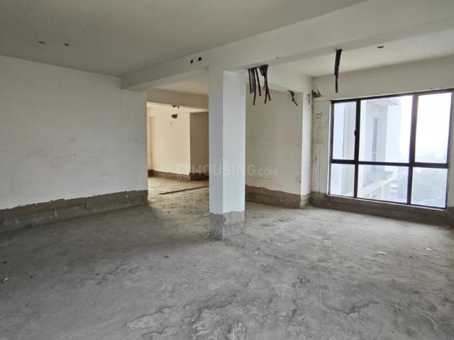 4 BHK Apartment in Tangra for resale Kolkata. The reference number is 19272805