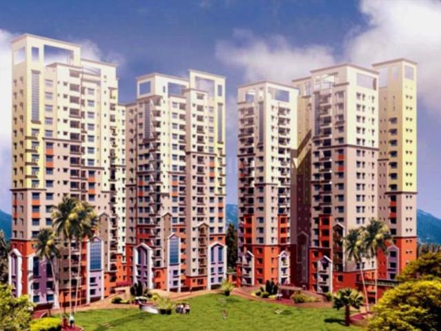 4 BHK Apartment in Tangra for resale Kolkata. The reference number is 19892519