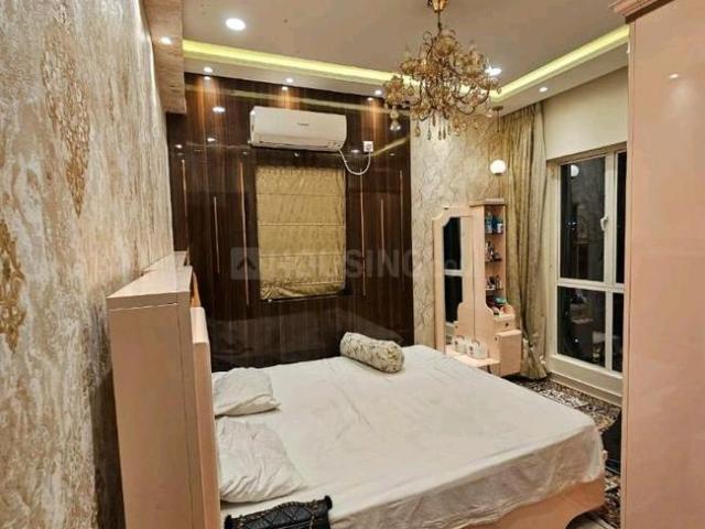 4 BHK Apartment in Tangra for resale Kolkata. The reference number is 20026795